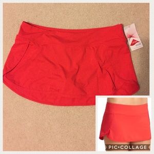 NWT Athleta swim skirt, Sz S